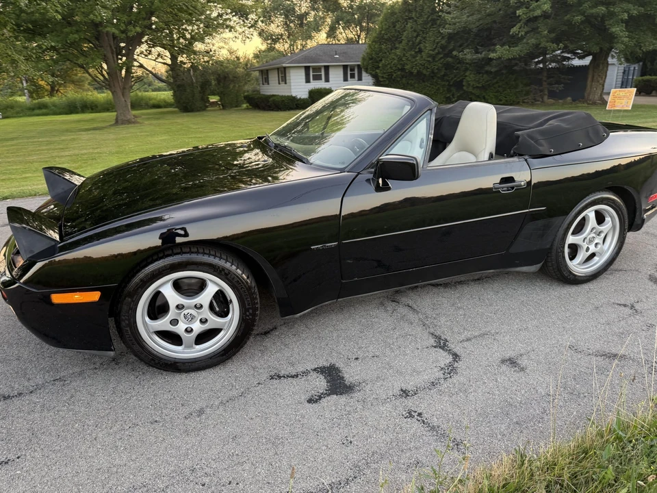 1990 Porsche 944 S2 - Image 2 of 31