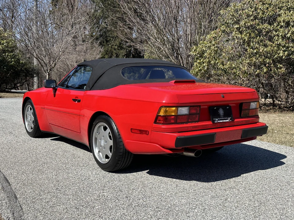 1990 Porsche 944 S2 - Image 14 of 31