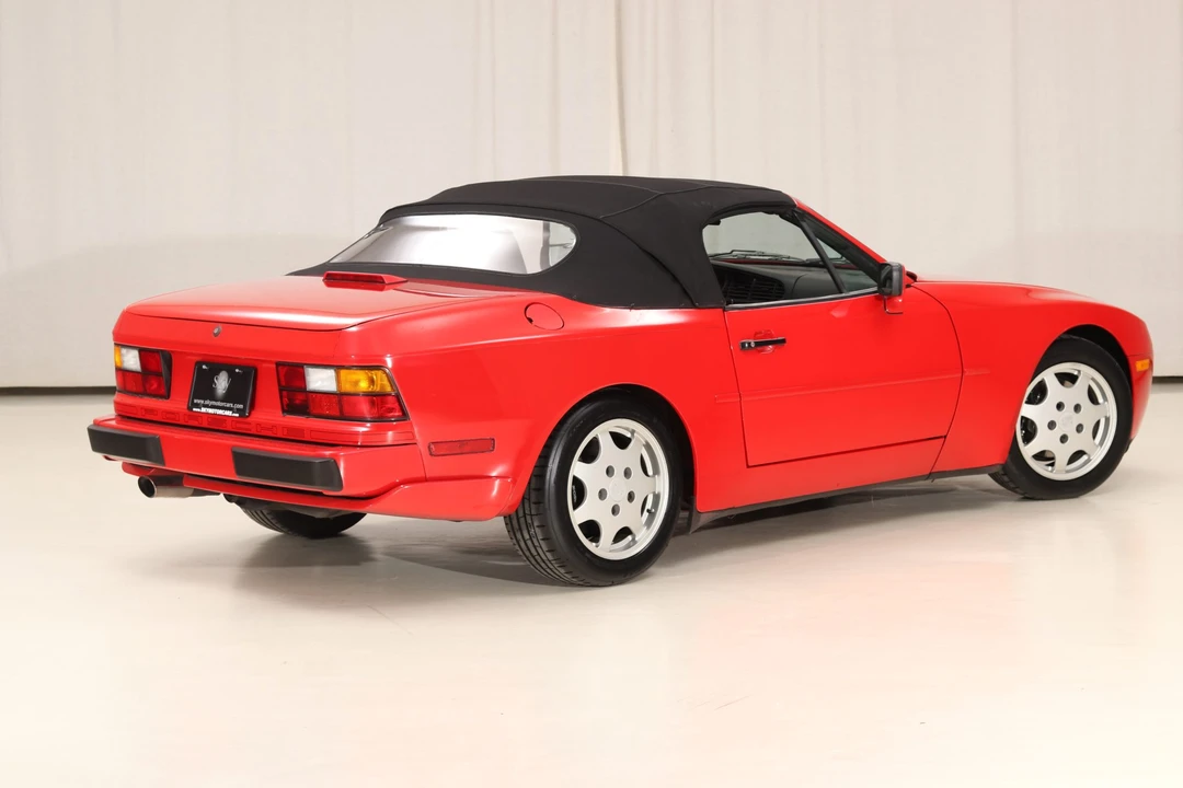 1990 Porsche 944 S2 - Image 28 of 31