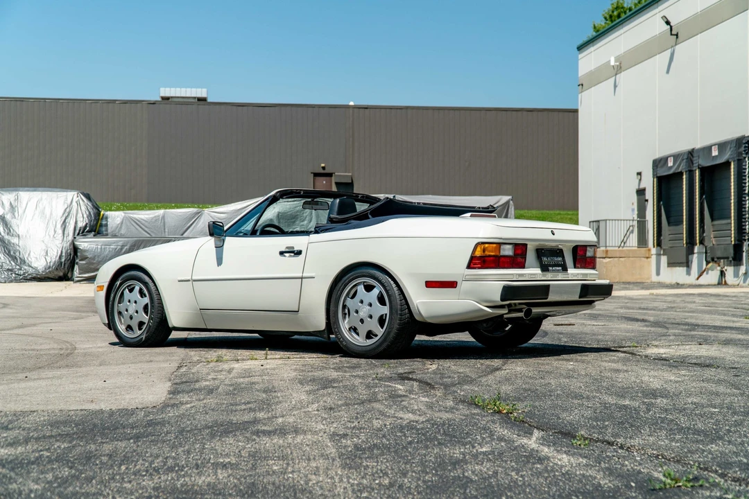 1990 Porsche 944 S2 - Image 17 of 31