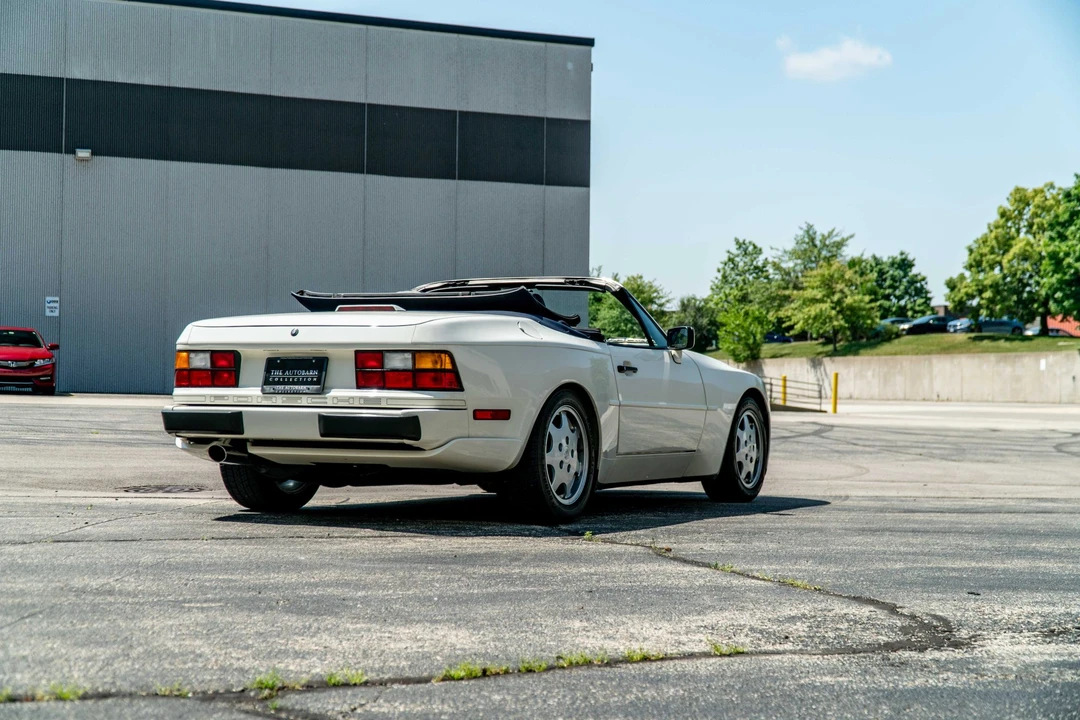 1990 Porsche 944 S2 - Image 11 of 31