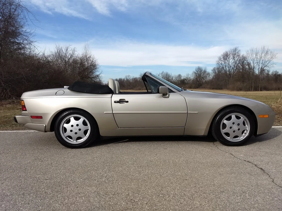 1990 Porsche 944 S2 - Image 4 of 31