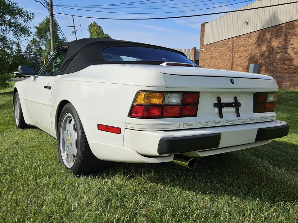 1990 Porsche 944 S2 - Image 8 of 31