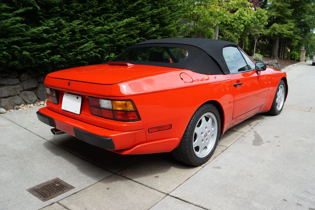 1990 Porsche 944 S2 - Image 13 of 31
