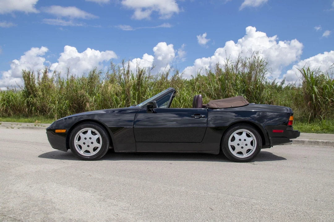 1990 Porsche 944 S2 - Image 17 of 31