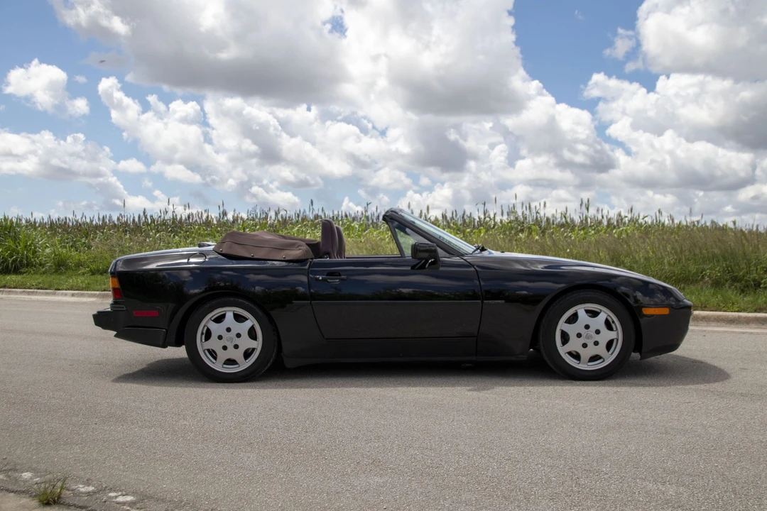 1990 Porsche 944 S2 - Image 11 of 31