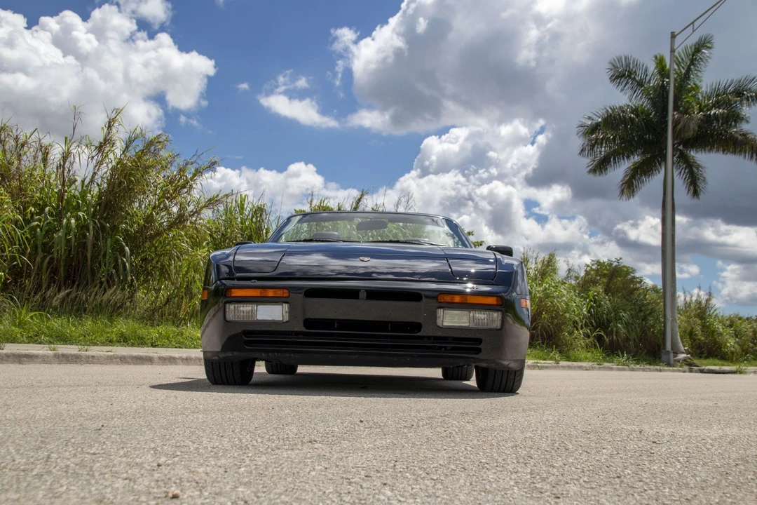 1990 Porsche 944 S2 - Image 7 of 31