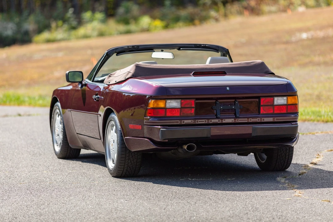 1990 Porsche 944 S2 - Image 9 of 31