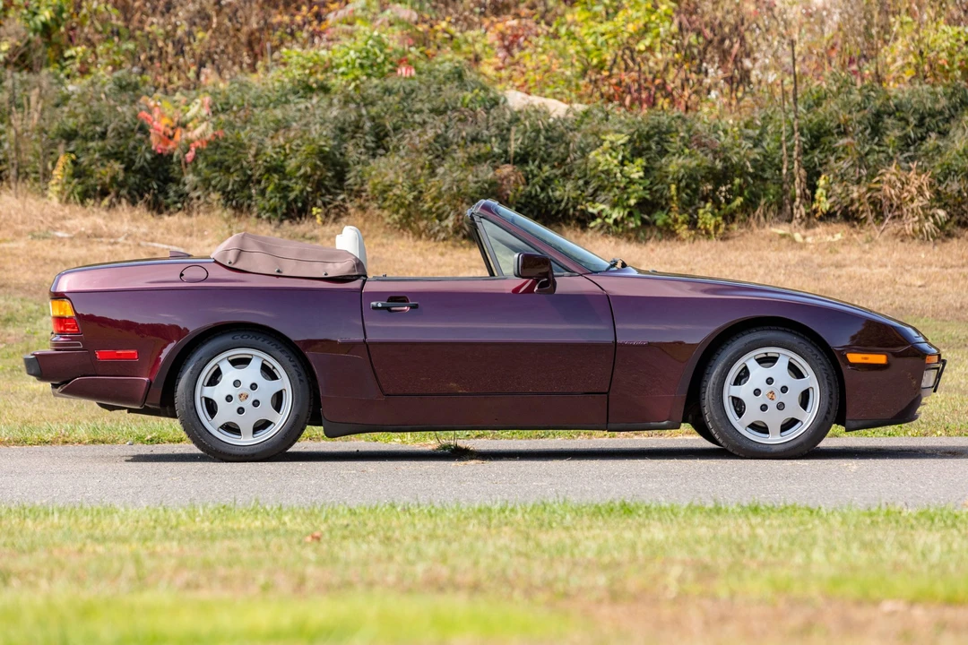 1990 Porsche 944 S2 - Image 5 of 31