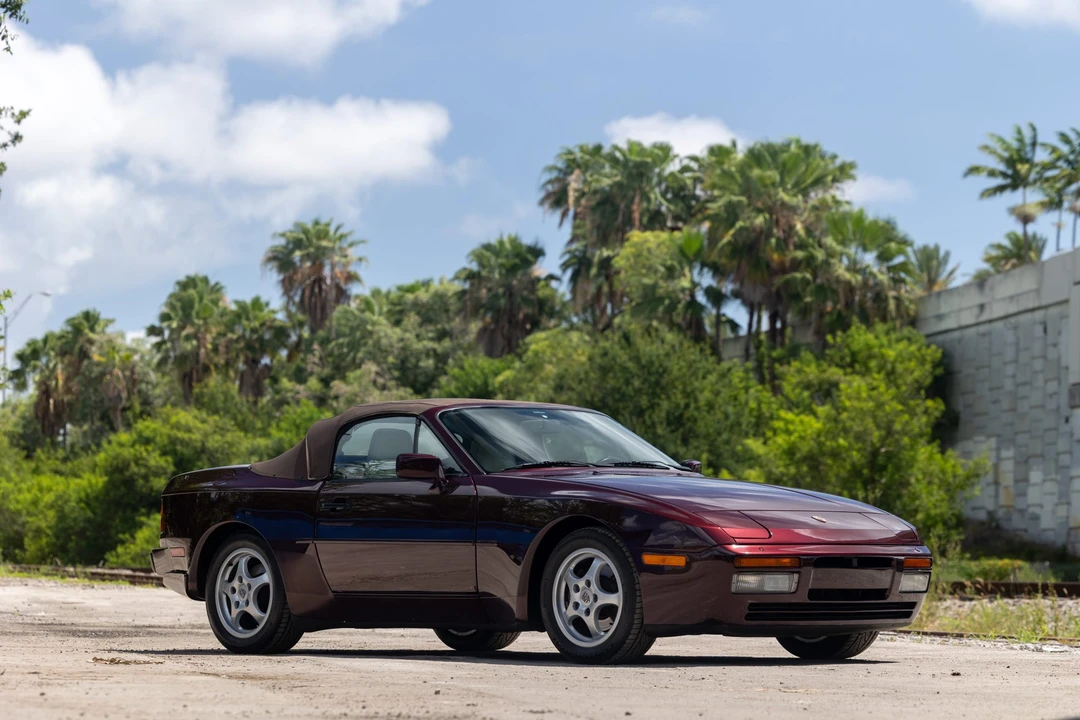 1990 Porsche 944 S2 - Image 2 of 31