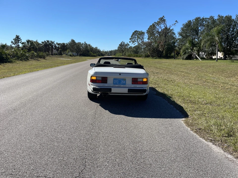 1990 Porsche 944 S2 - Image 11 of 31
