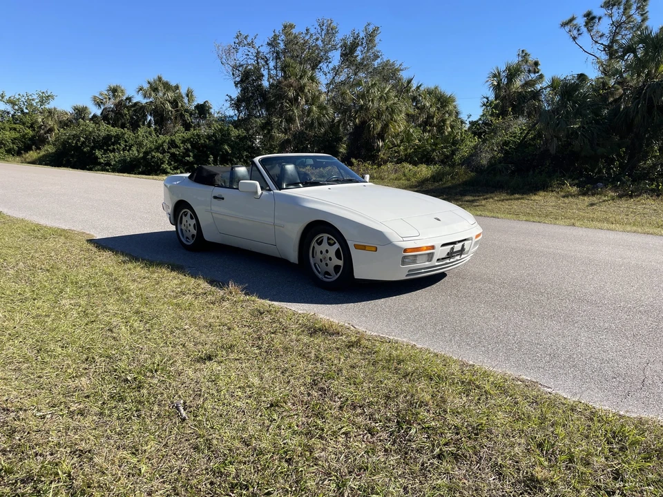 1990 Porsche 944 S2 - Image 5 of 31