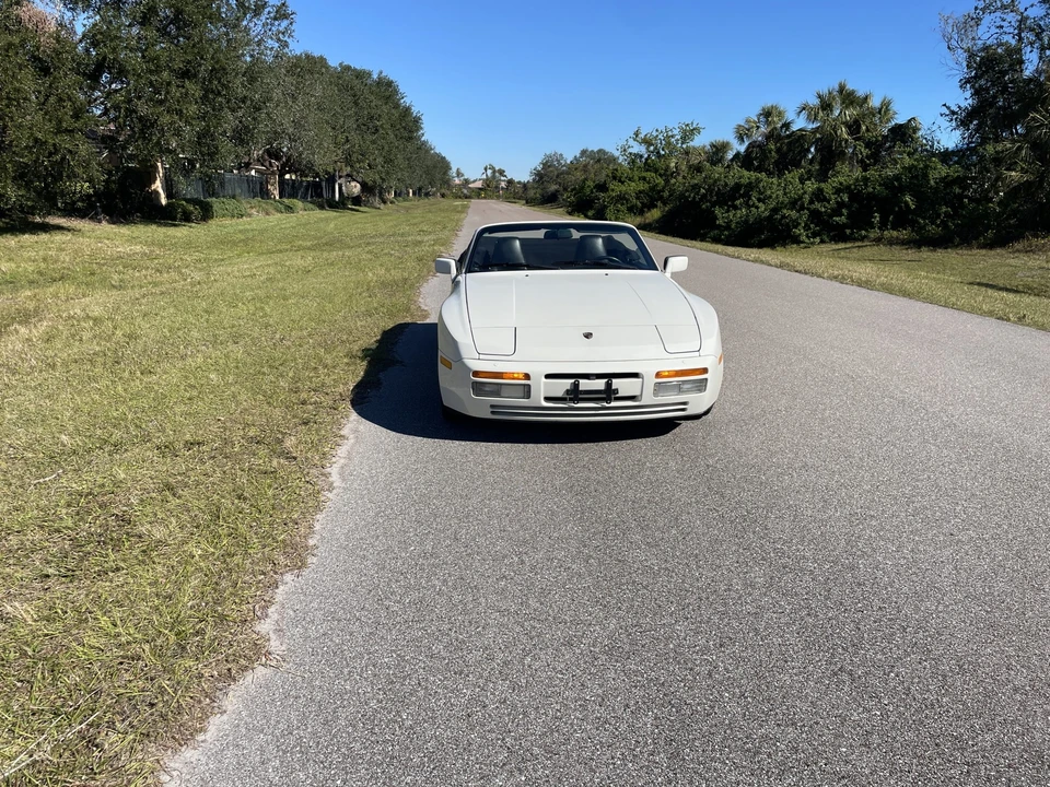 1990 Porsche 944 S2 - Image 4 of 31