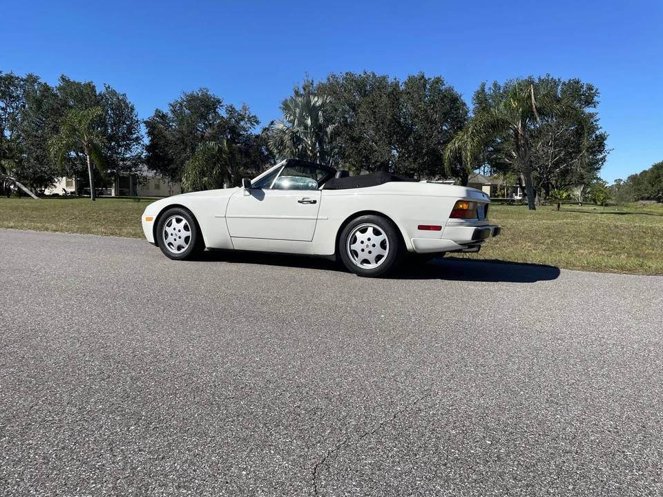 1990 Porsche 944 S2 - Image 18 of 31