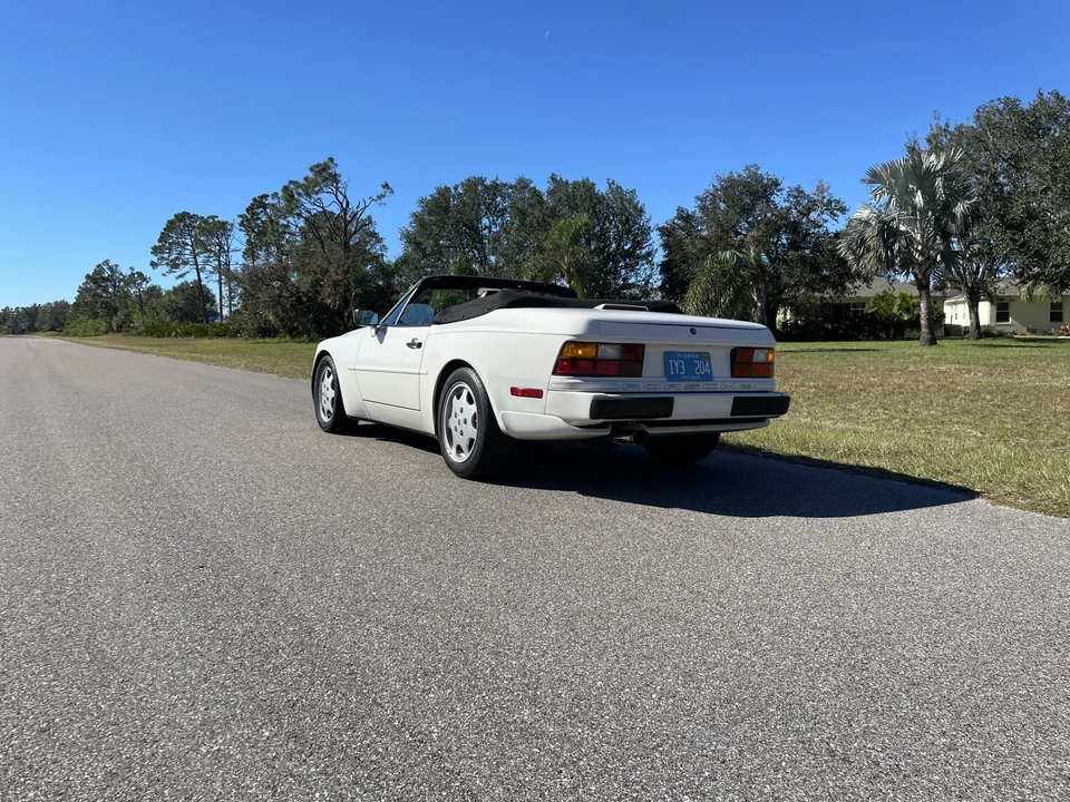 1990 Porsche 944 S2 - Image 15 of 31