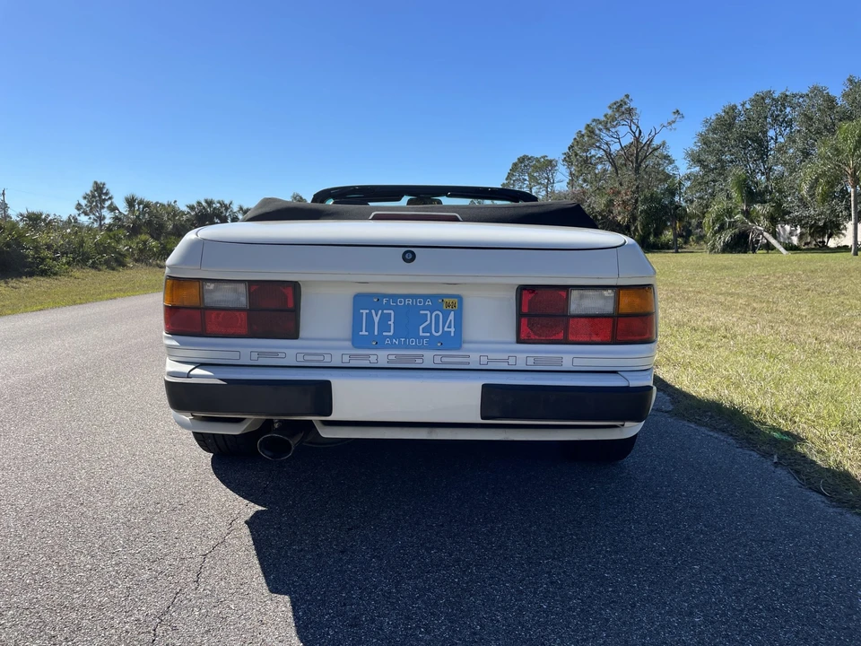 1990 Porsche 944 S2 - Image 13 of 31
