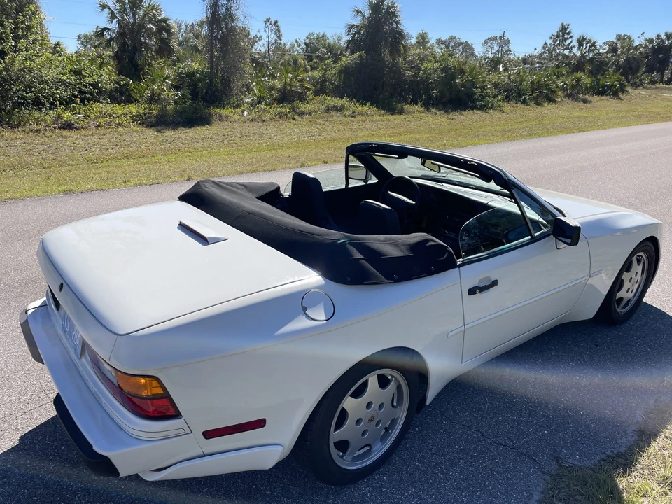 1990 Porsche 944 S2 - Image 9 of 31