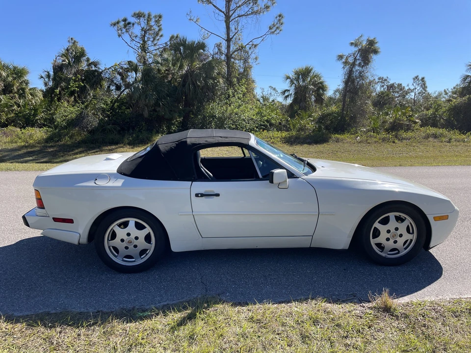 1990 Porsche 944 S2 - Image 27 of 31