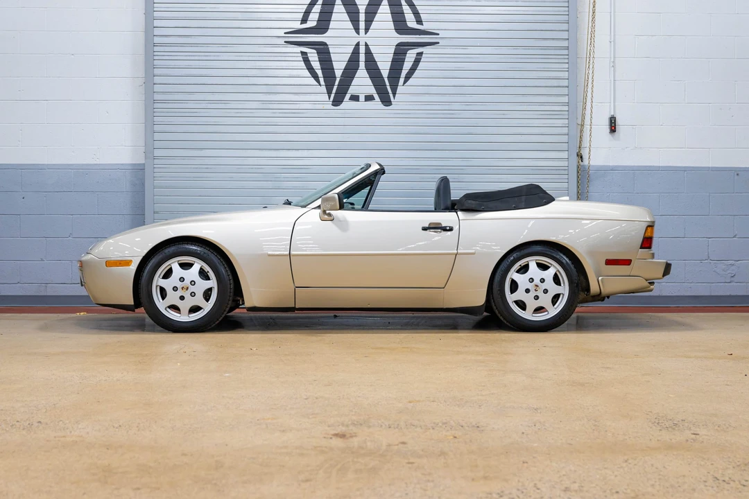 1990 Porsche 944 S2 - Image 9 of 31