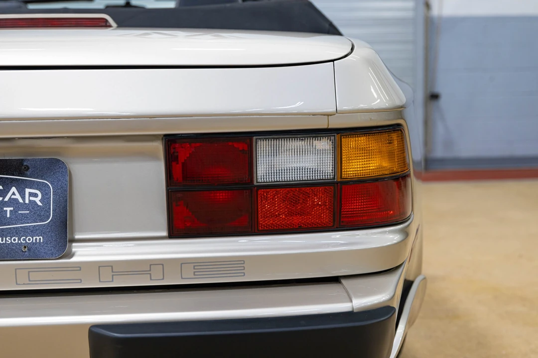 1990 Porsche 944 S2 - Image 22 of 31