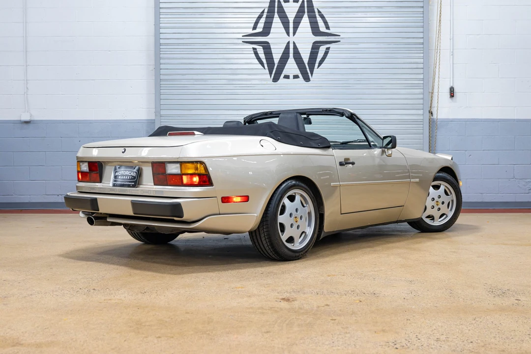 1990 Porsche 944 S2 - Image 7 of 31