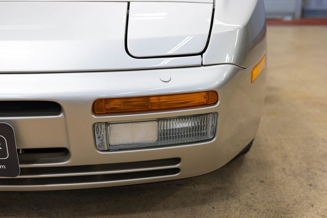 1990 Porsche 944 S2 - Image 18 of 31