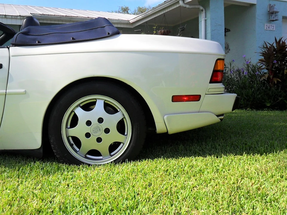 1990 Porsche 944 S2 - Image 19 of 31