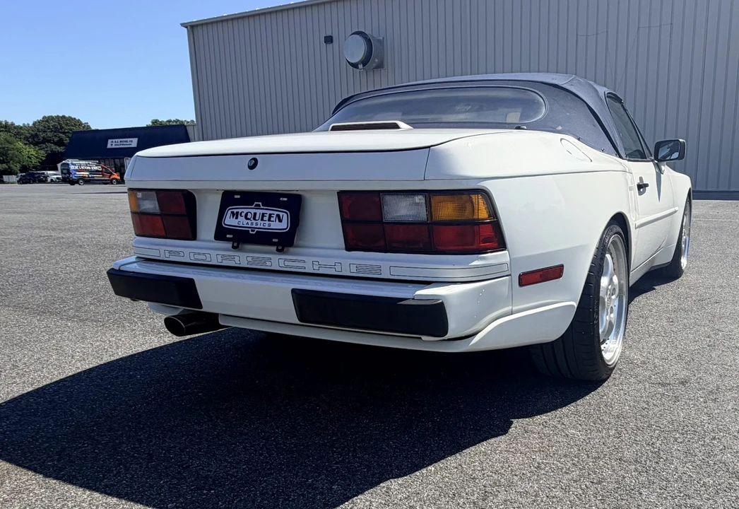 1990 Porsche 944 S2 - Image 24 of 31