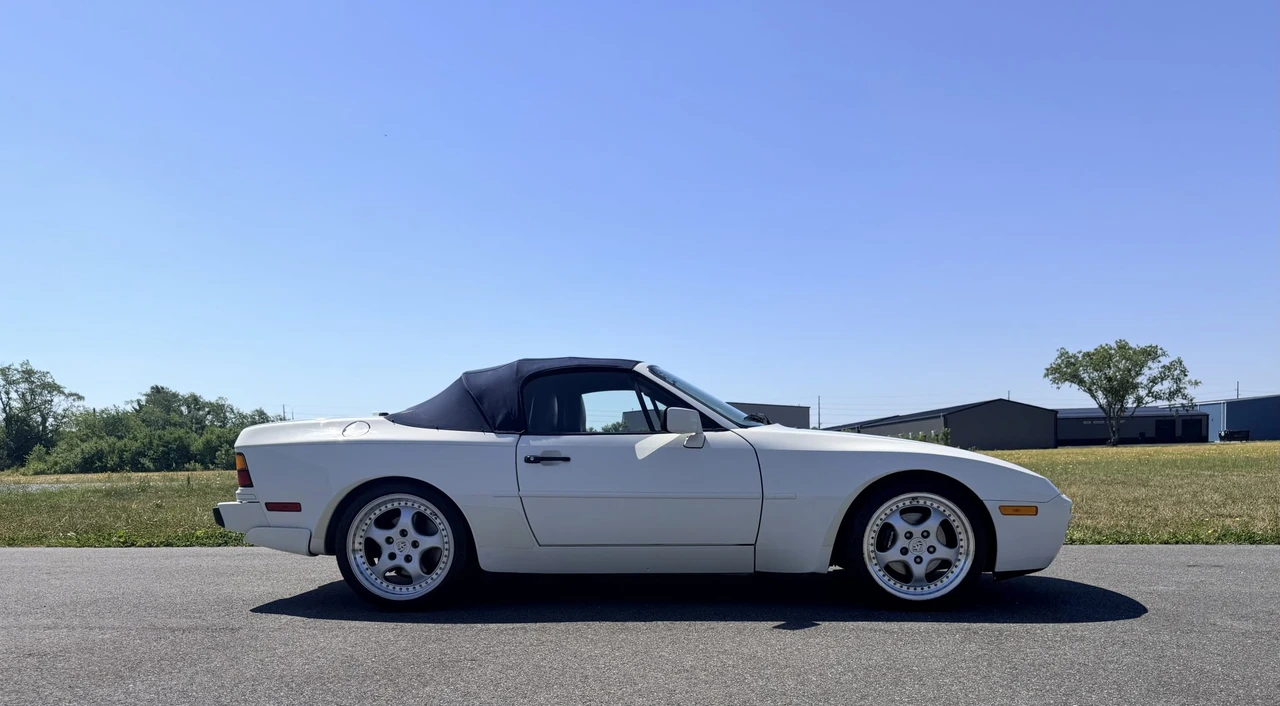 1990 Porsche 944 S2 - Image 17 of 31