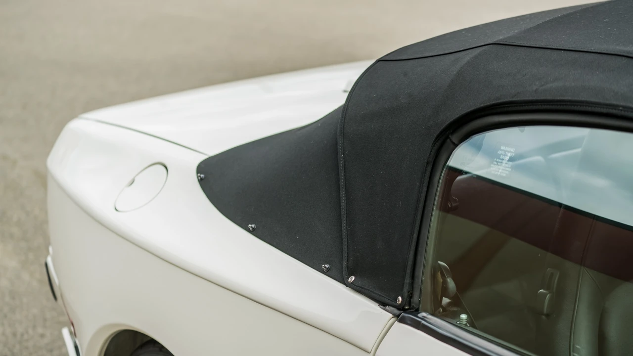 1990 Porsche 944 S2 - Image 13 of 31