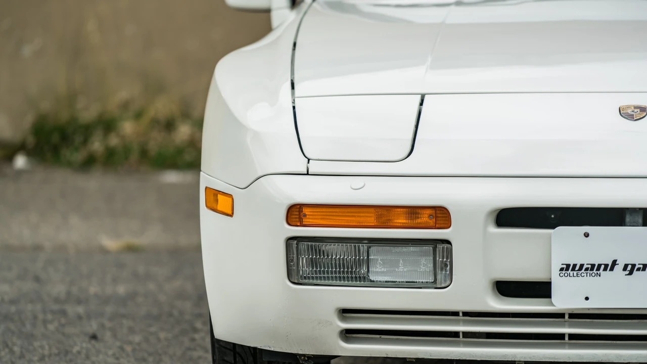 1990 Porsche 944 S2 - Image 30 of 31