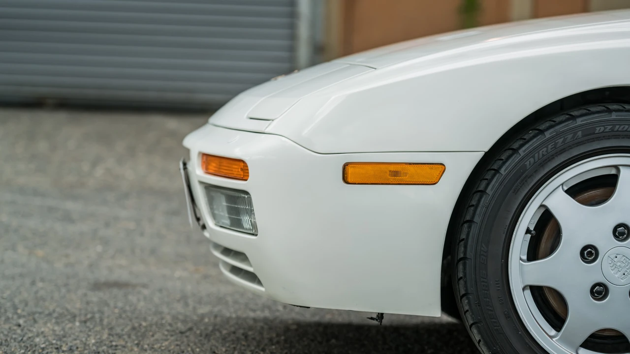 1990 Porsche 944 S2 - Image 28 of 31