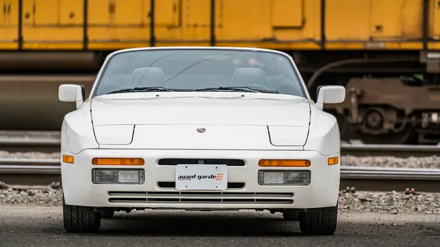 1990 Porsche 944 S2 - Image 3 of 31