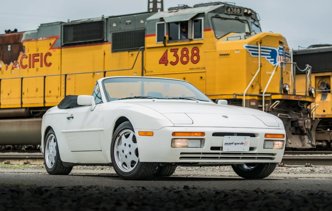 1990 Porsche 944 S2 - Image 1 of 31