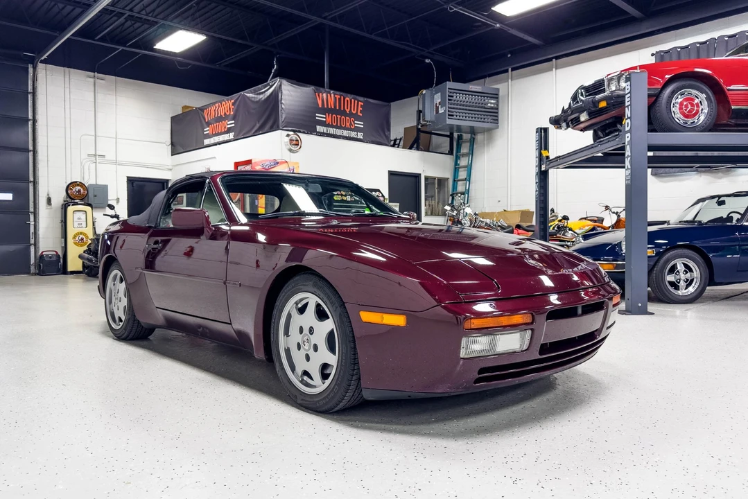 1990 Porsche 944 S2 - Image 7 of 31