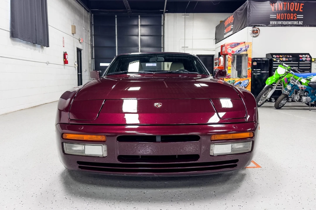 1990 Porsche 944 S2 - Image 5 of 31