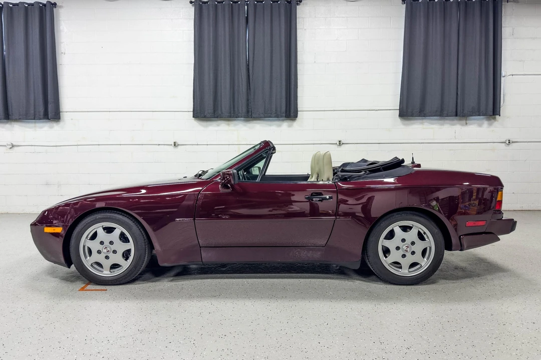 1990 Porsche 944 S2 - Image 17 of 31