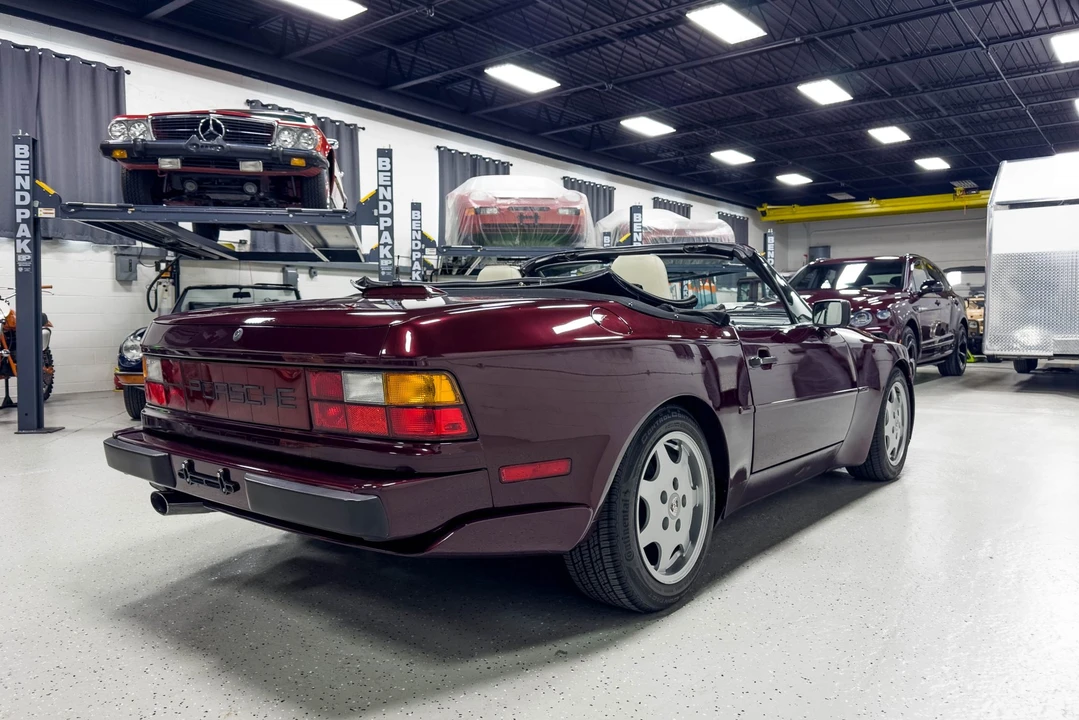 1990 Porsche 944 S2 - Image 18 of 31