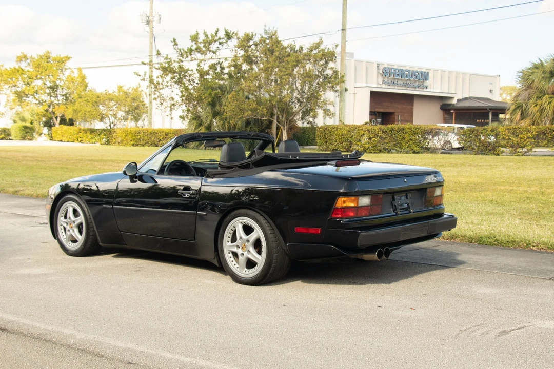 1990 Porsche 944 S2 - Image 7 of 31