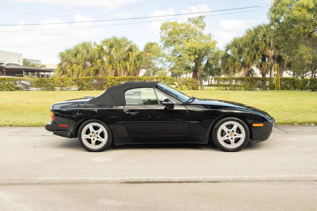 1990 Porsche 944 S2 - Image 11 of 31