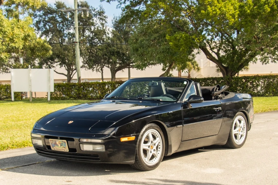 1990 Porsche 944 S2 - Image 1 of 31