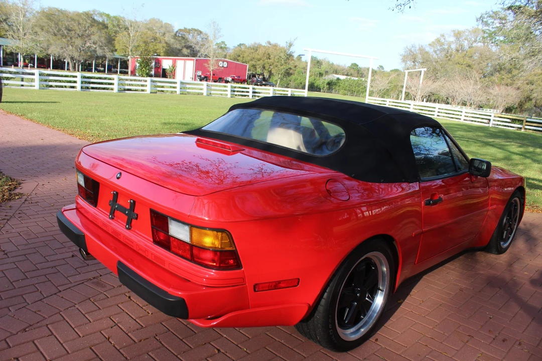 1990 Porsche 944 S2 - Image 8 of 31