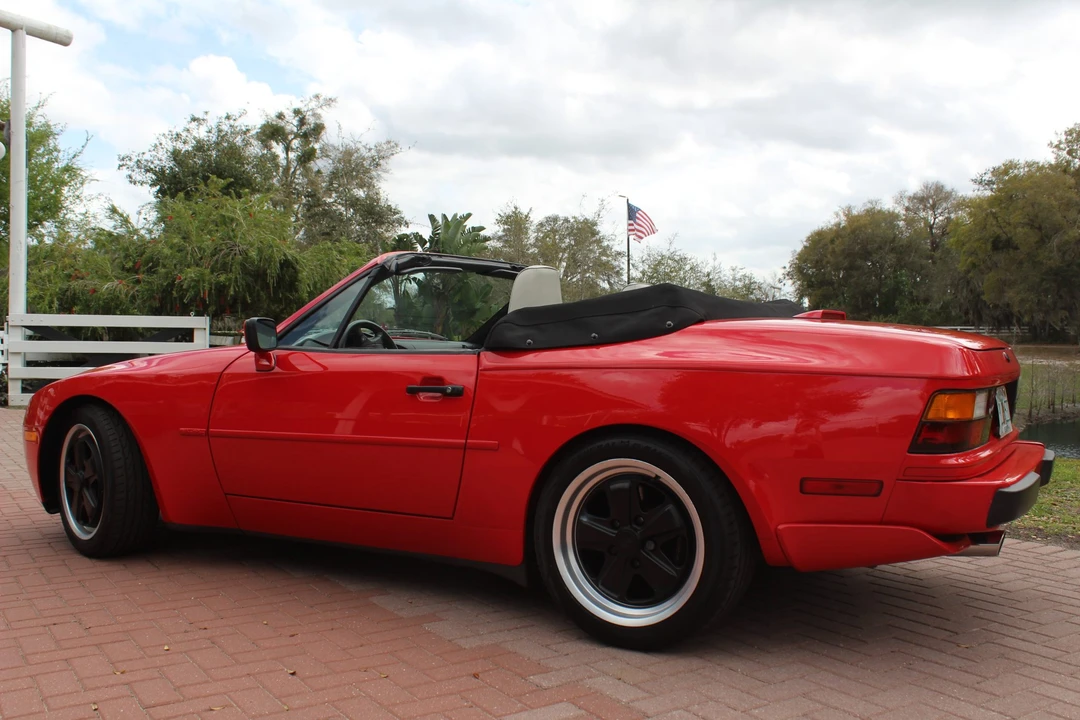1990 Porsche 944 S2 - Image 13 of 31