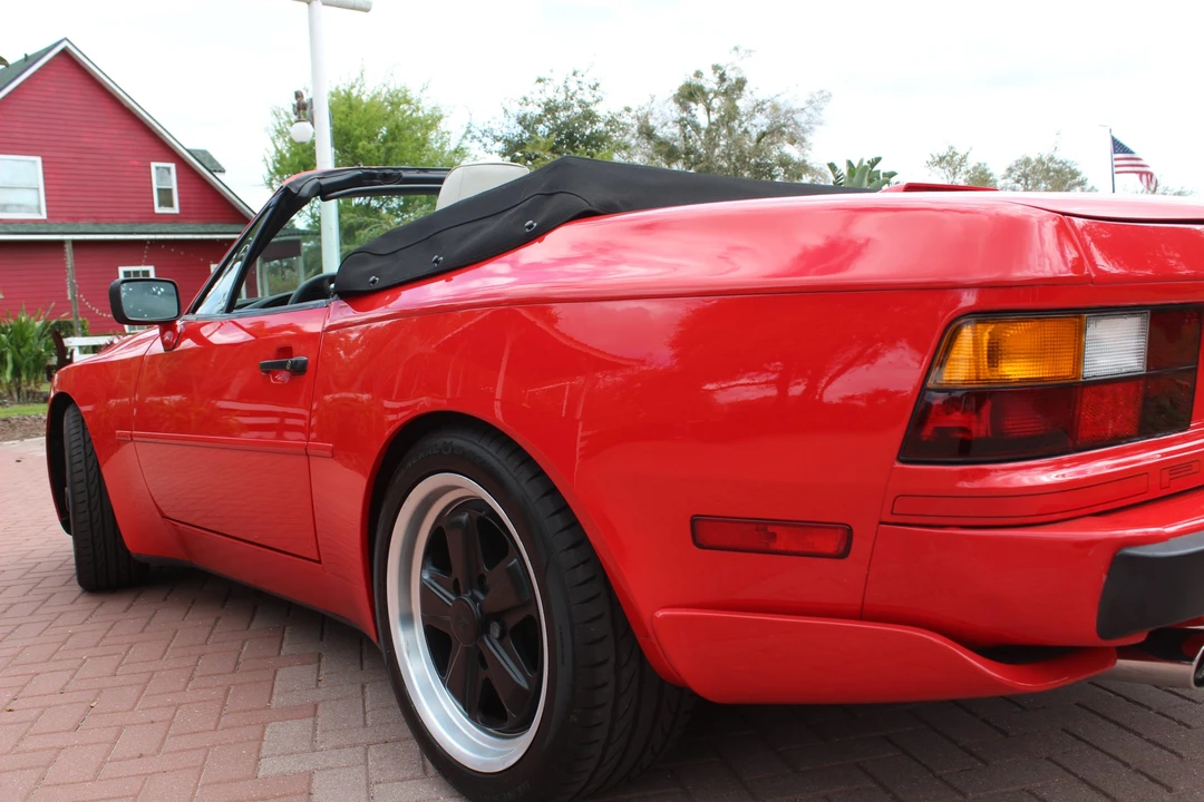 1990 Porsche 944 S2 - Image 25 of 31