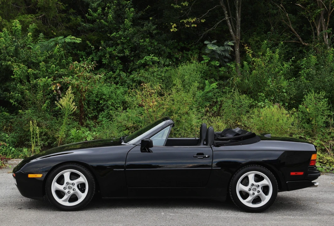 1990 Porsche 944 S2 - Image 8 of 31