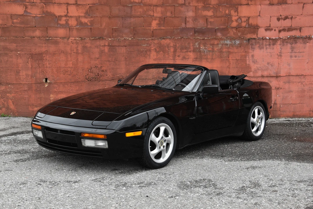 1990 Porsche 944 S2 - Image 2 of 31