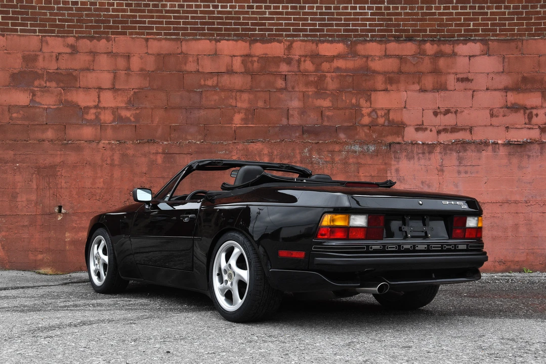 1990 Porsche 944 S2 - Image 13 of 31