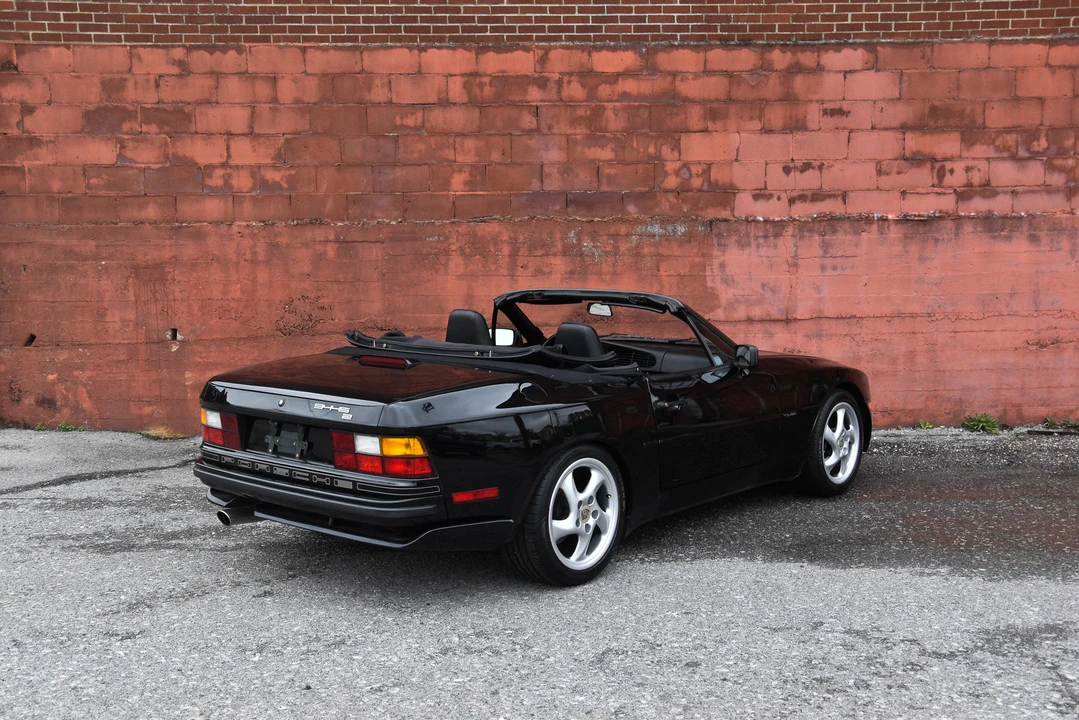 1990 Porsche 944 S2 - Image 24 of 31