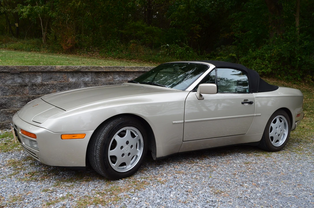 1990 Porsche 944 S2 - Image 15 of 31
