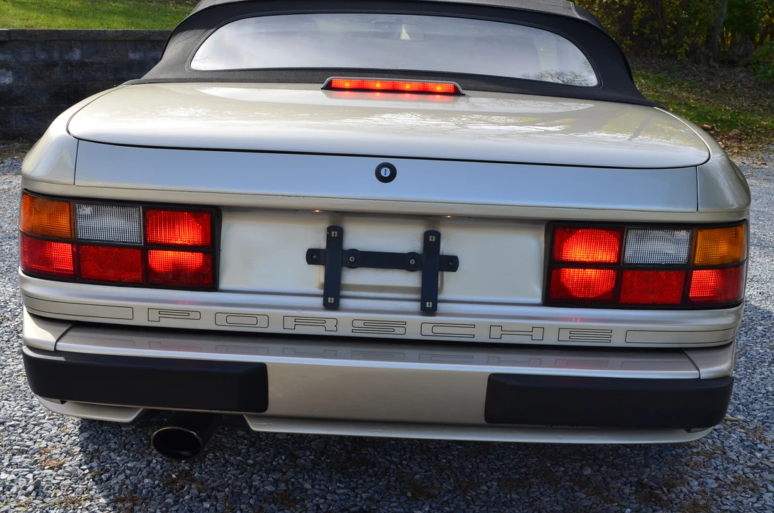 1990 Porsche 944 S2 - Image 22 of 31